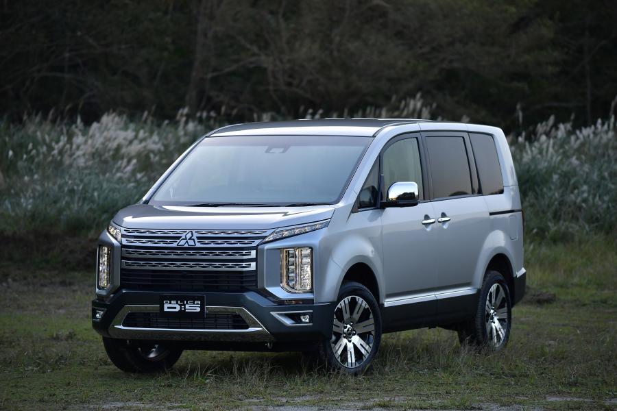  Mitsubishi Delica D:5 2018 года  (фото 24 из 43)